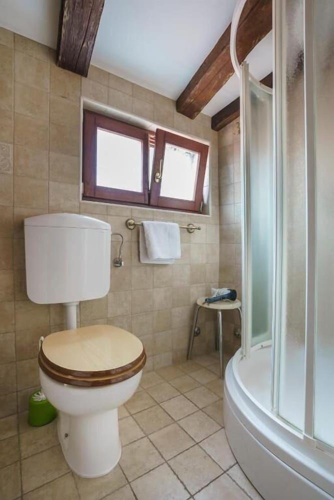 Apartments Wine House Old Town Duplex 8