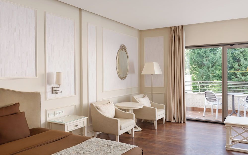 Garabagh Resort & Spa Naftalan Junior King Room 5