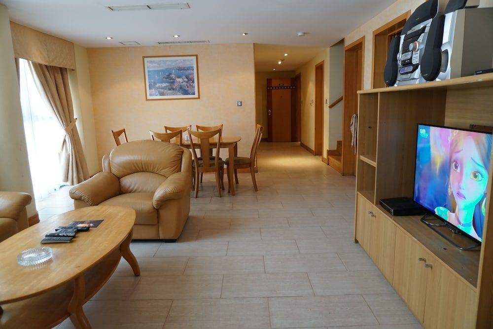 E5 Apartments Family Duplex, Multiple Beds, Non Smoking 4