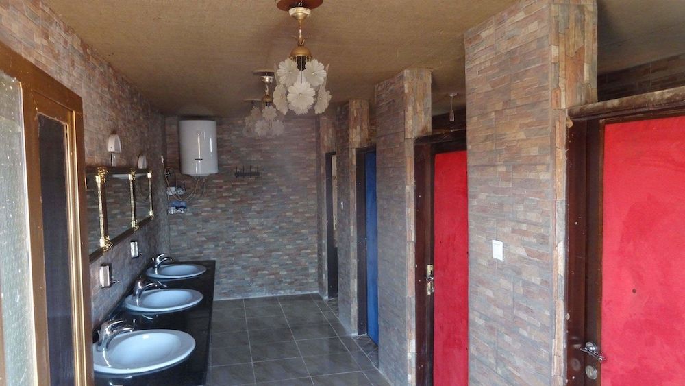 Yalla Rum Campsite Panoramic Shared Dormitory, Women only, Fireplace, Mountain View 7