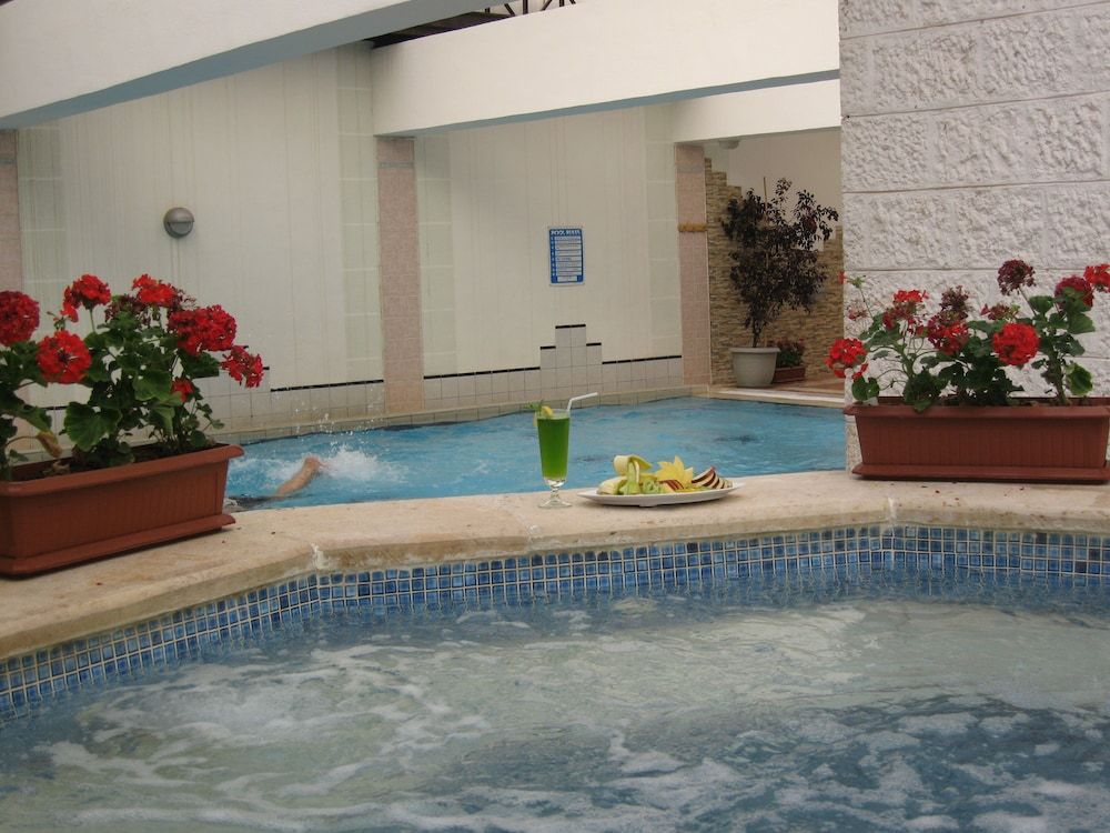 undefined Al-Fanar Palace Hotel 2