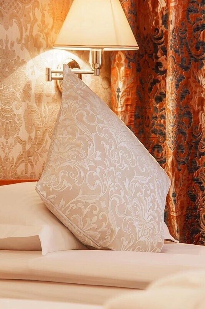 International Hotel Astana Standard Twin Room