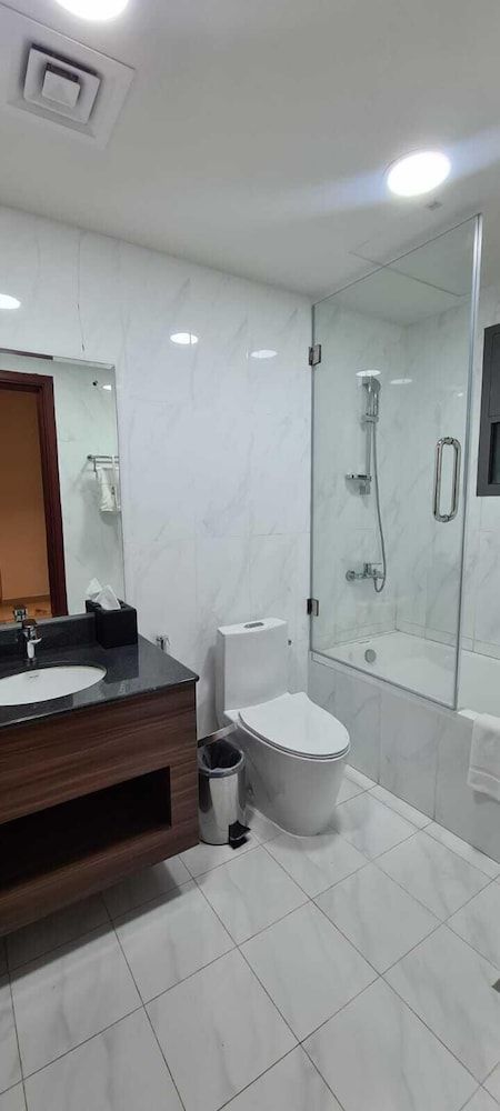 The Plaza Hotel and Resort Superior Room 7