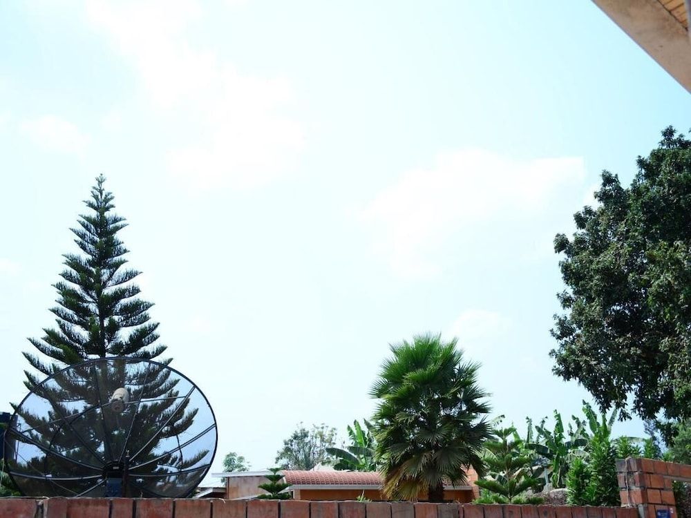 undefined Martin Aviator Hotel 3