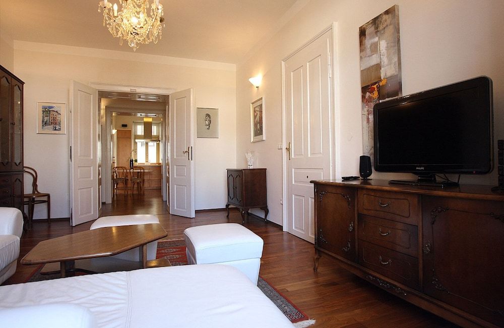 undefined Teddy Bear Apartment 6