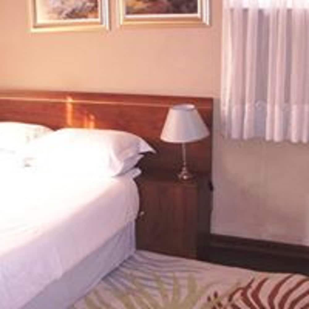 Silverline Guest Lodge Standard Double Room 2