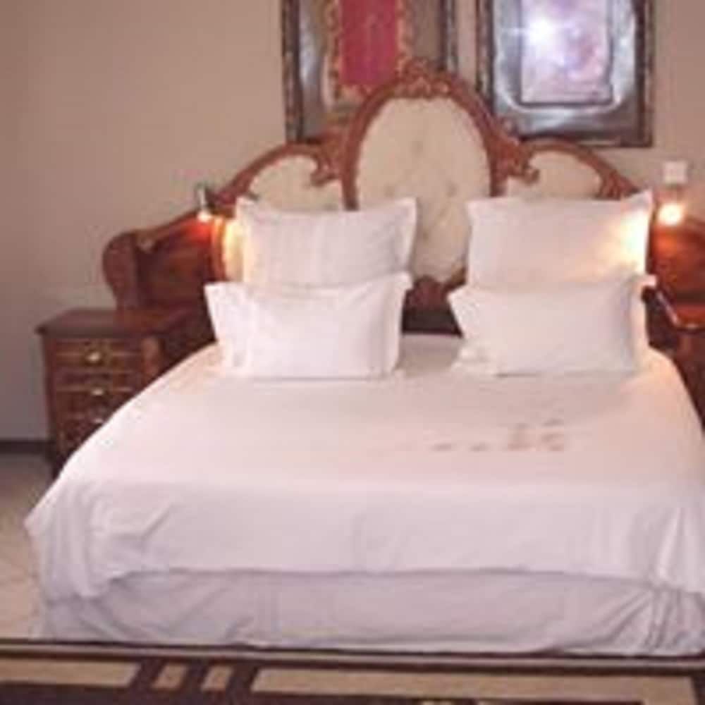 Silverline Guest Lodge Executive Double Room 3