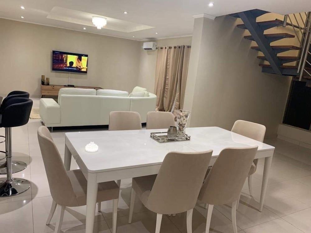 undefined Executive 3 Bedrooms Fully Furnished Apartment Close to Amenities 3