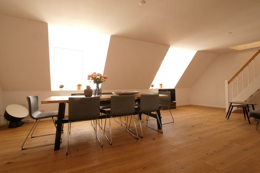 undefined Rent a place 5 3
