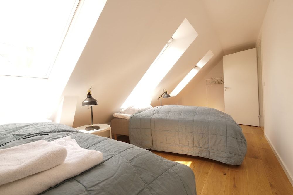 undefined Rent a place 5 7