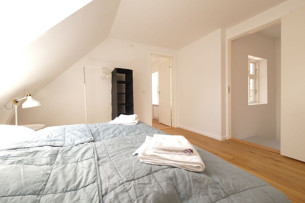 undefined Rent a place 5 6