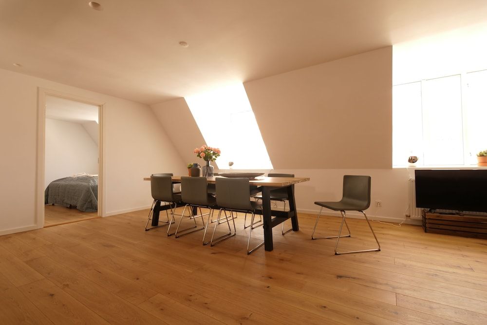 undefined Rent a place 5 4