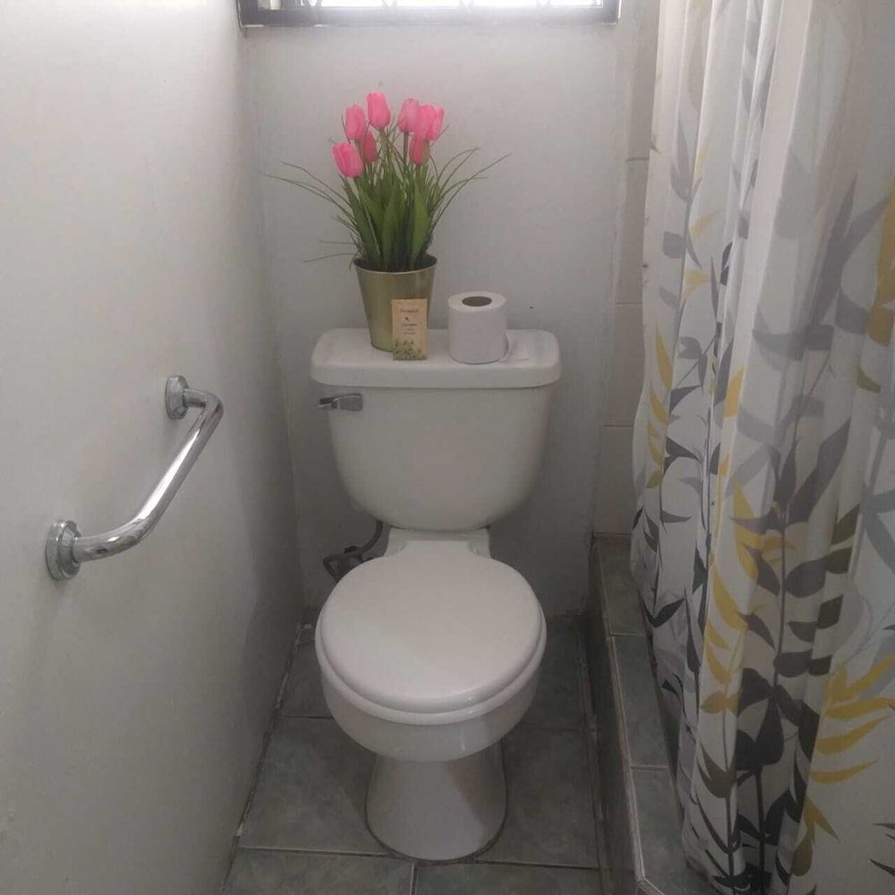 Hostal Whipala Double Room, City View 9