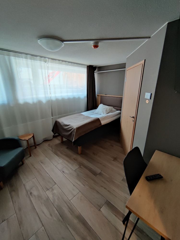 Basic Single Room