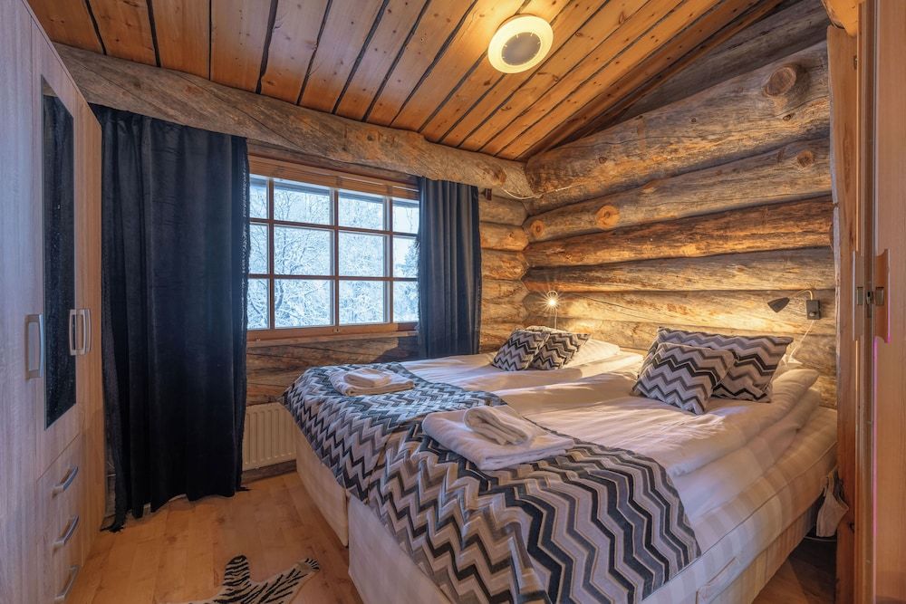 Superior Suite, 1 Bedroom, Non Smoking, Jetted Tub