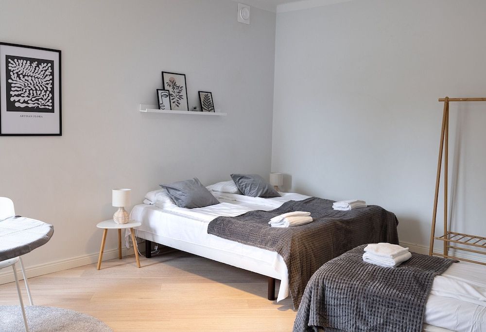 2ndhomes 144 m2 Stylish 3BR Center Home Superior Apartment 4