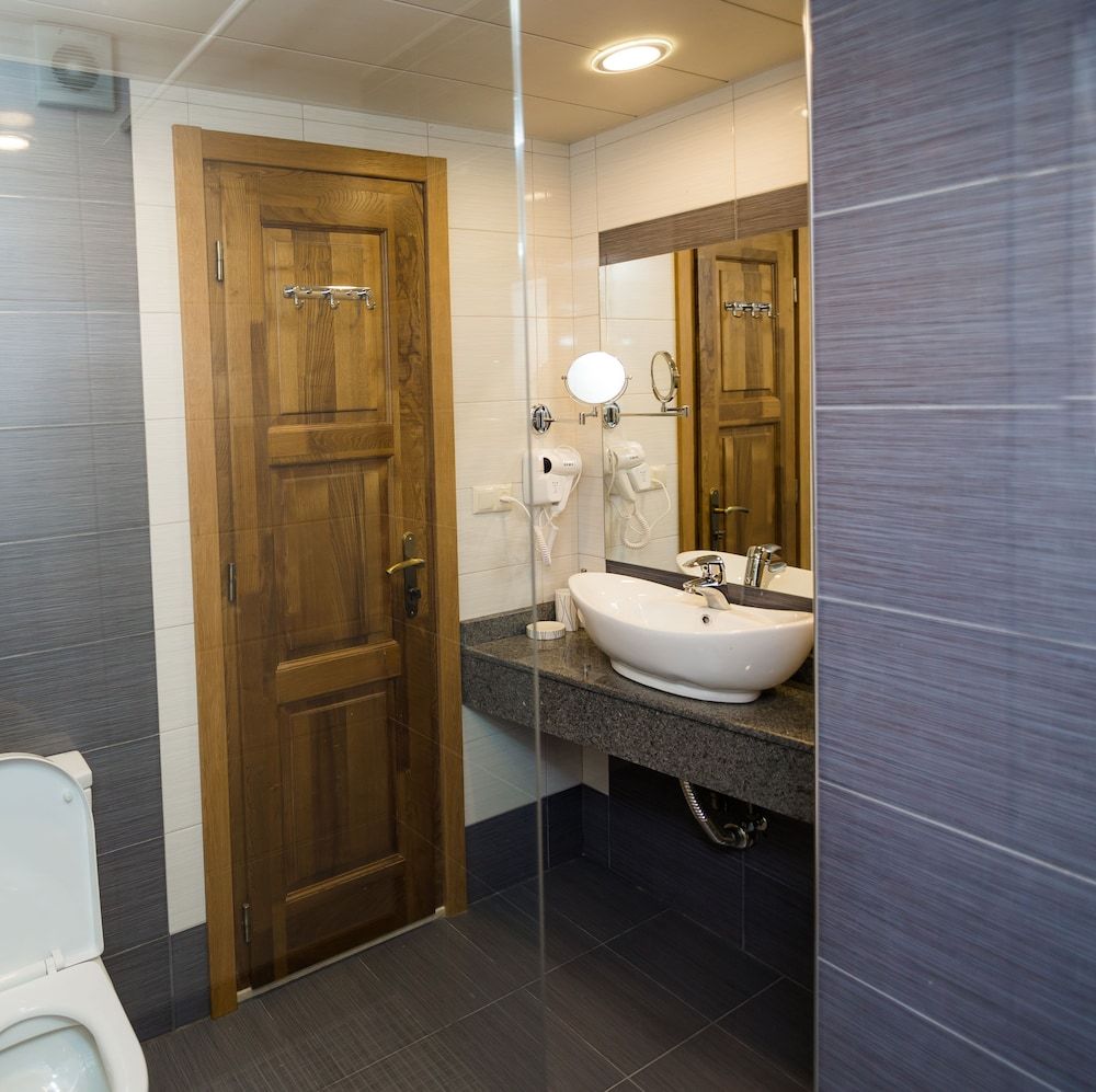 undefined Metekhi's Galavani Hotel - Hostel 8