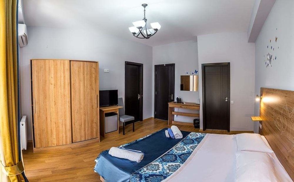 undefined Sky Georgia Boutique Hotel 4