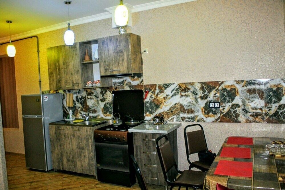 Apartment on Atskuri Str Apartment, 2 Bedrooms (Atskuri Str) 4