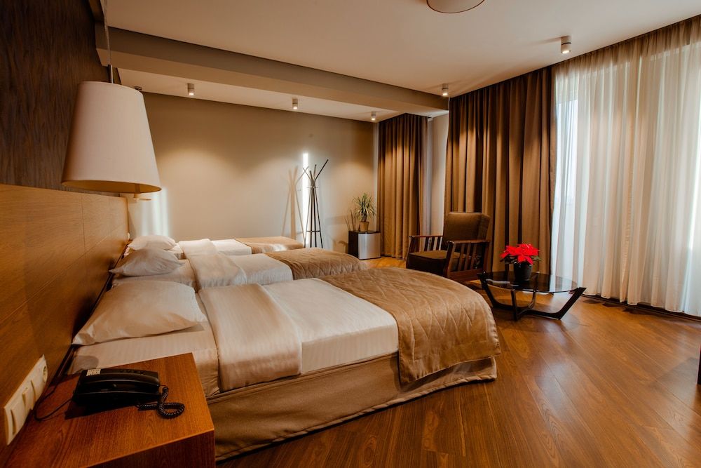 undefined Golden Palace Hotel 2