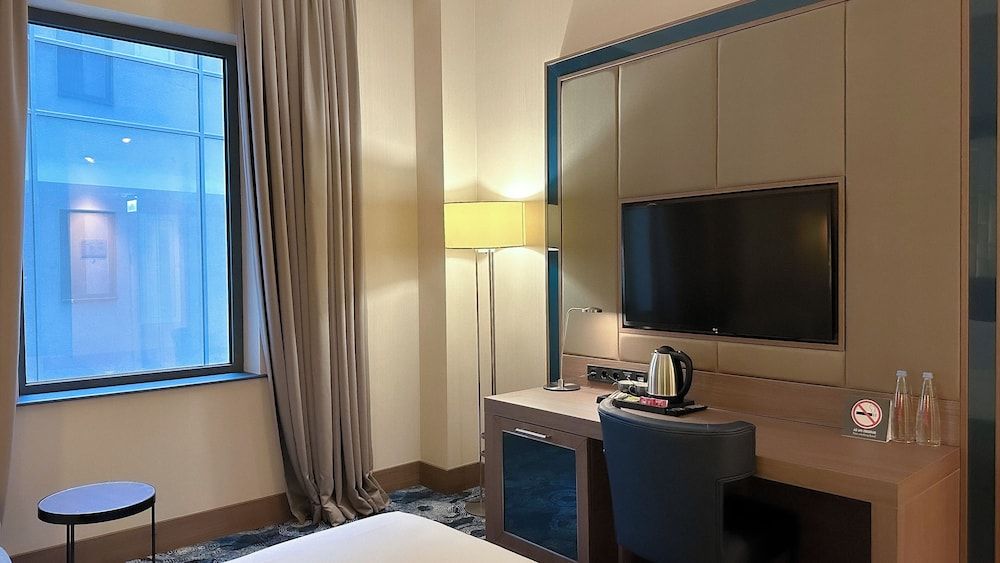 Tbilisi Philharmonic Hotel by Mercure Classic Room, 1 Double Bed 9