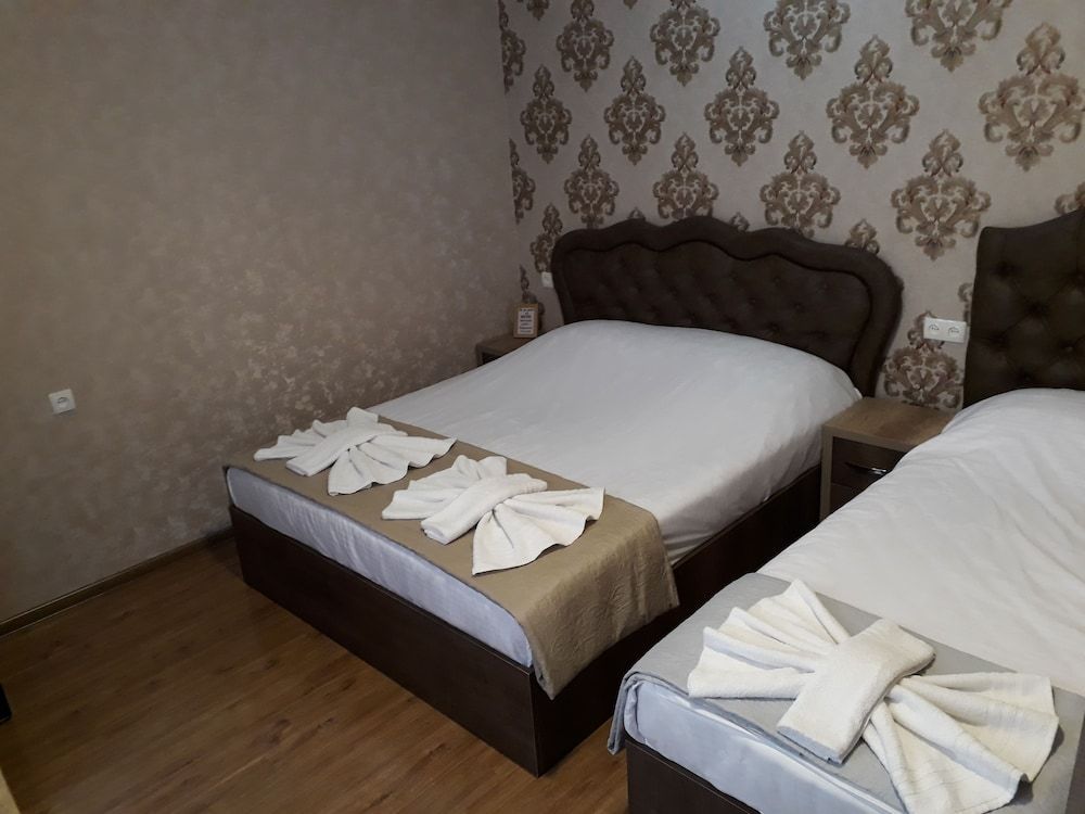 Family Room, Private Bathroom