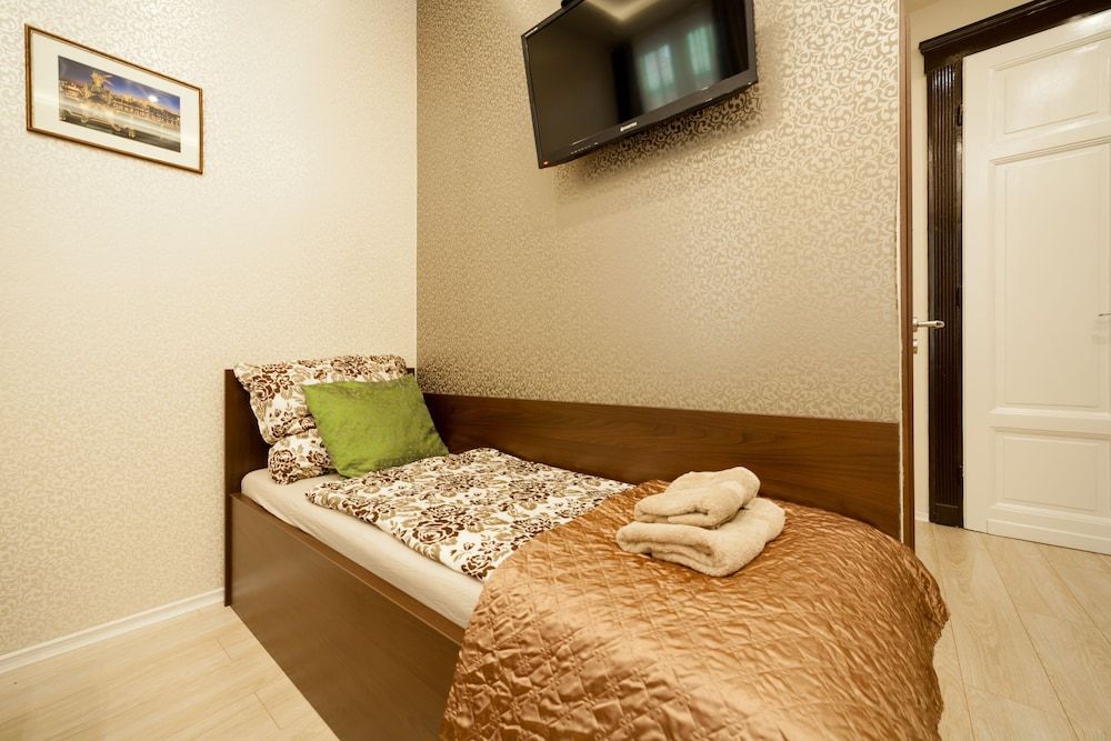 Budapest Holidays Apartments Studio, Multiple Beds 3