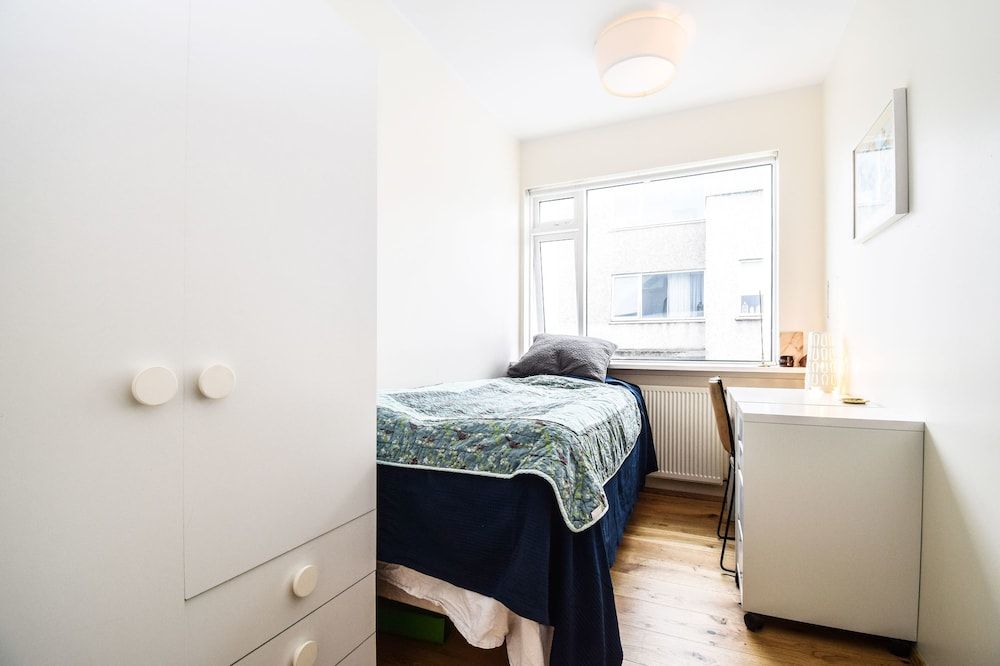 undefined Apartment H10 5