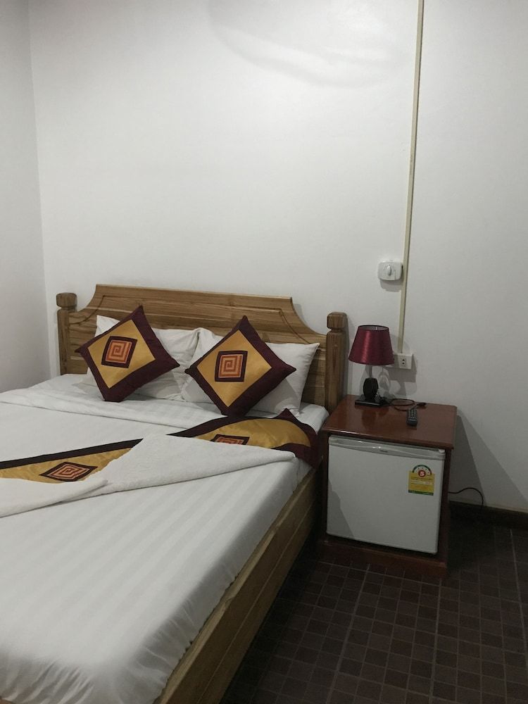 Little Freedom Friendlys Place Deluxe Double Room 8