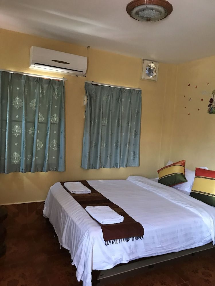 Little Freedom Friendlys Place Deluxe Double Room 4