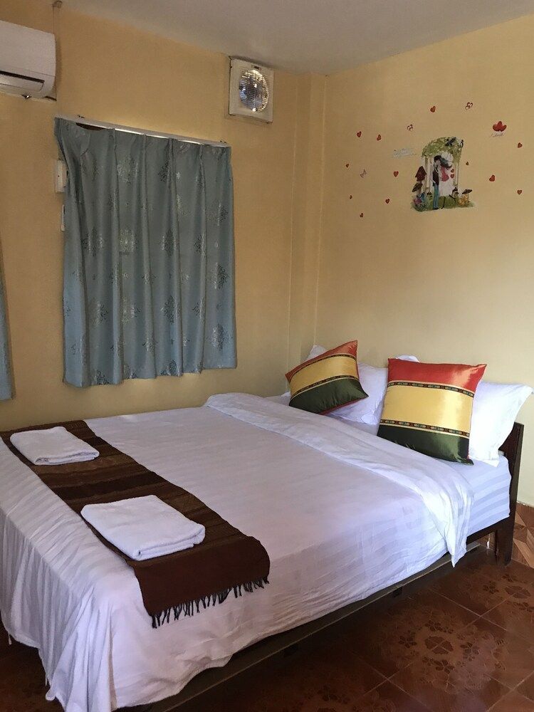 Little Freedom Friendlys Place Deluxe Double Room 2