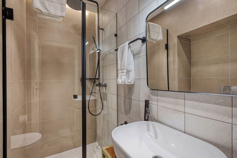 DOMS Boutique Living Superior Double Room 7