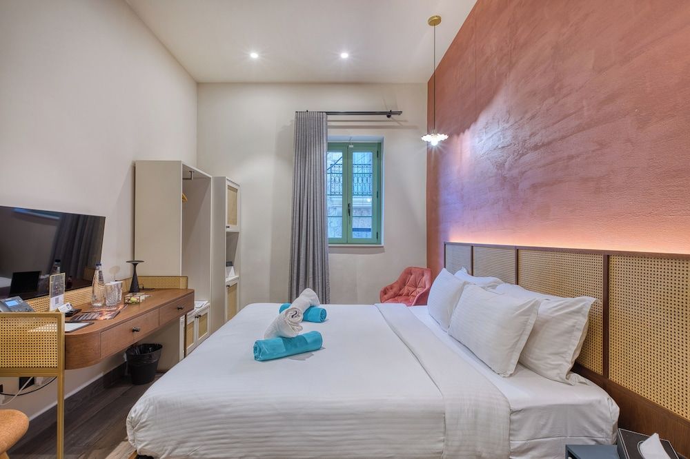 DOMS Boutique Living Superior Double Room 2