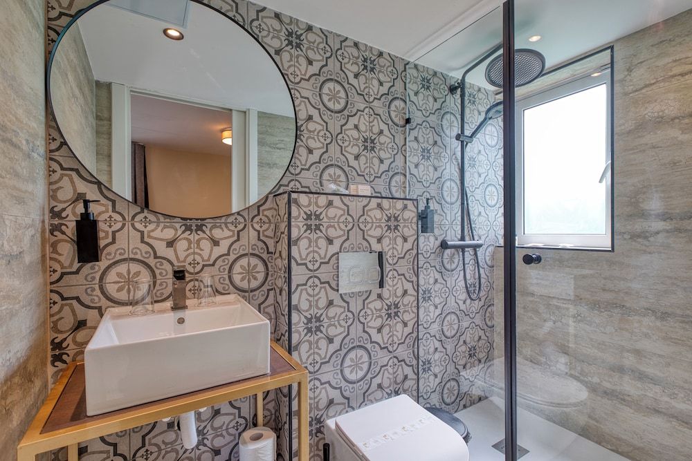 DOMS Boutique Living Luxury Double Room 8