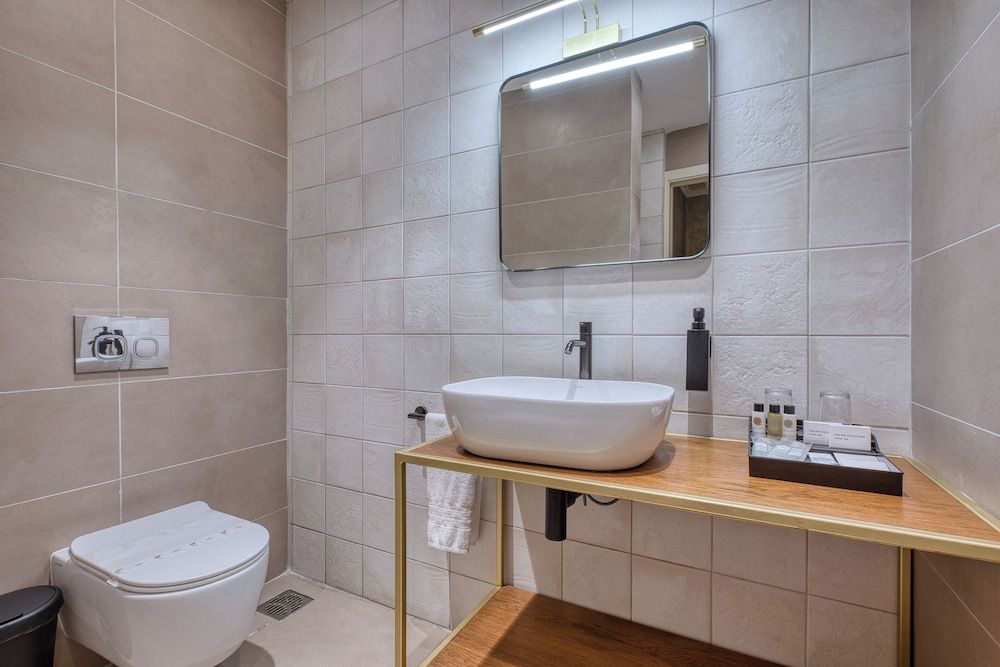 DOMS Boutique Living Deluxe Double Room 31