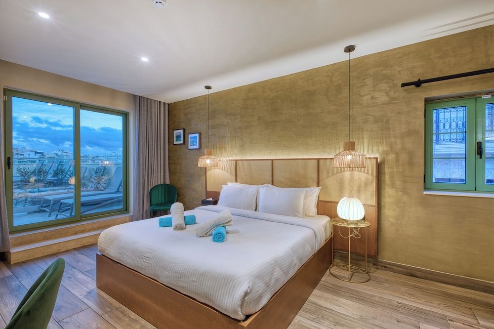 DOMS Boutique Living Deluxe Double Room 21