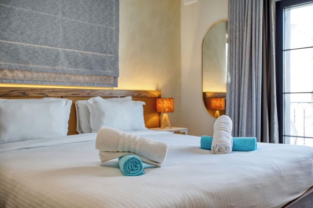 DOMS Boutique Living Deluxe Double Room 25