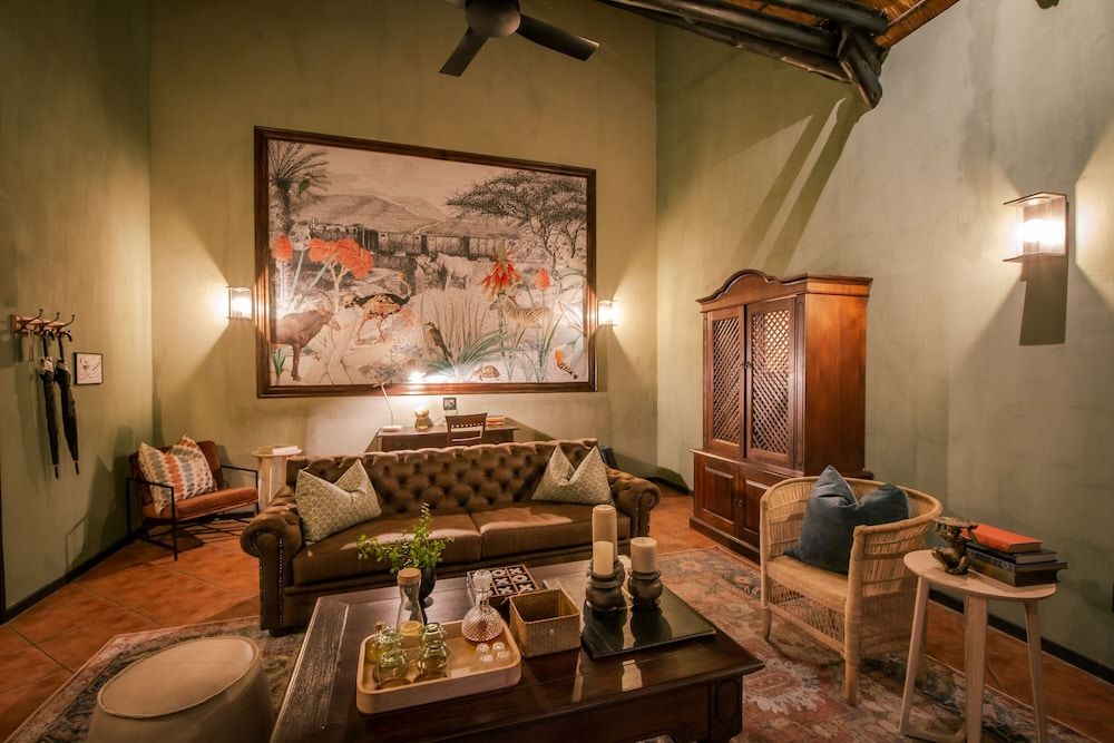 Okapuka Safari Lodge Luxury Suite 4