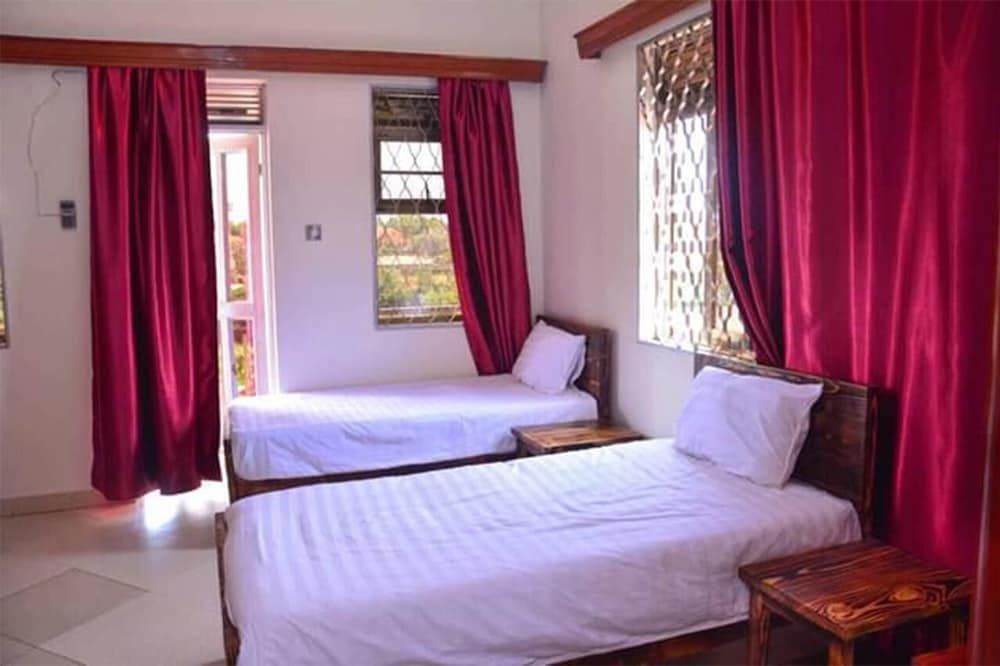Apartment, 3 Bedrooms, Smoking, Balcony