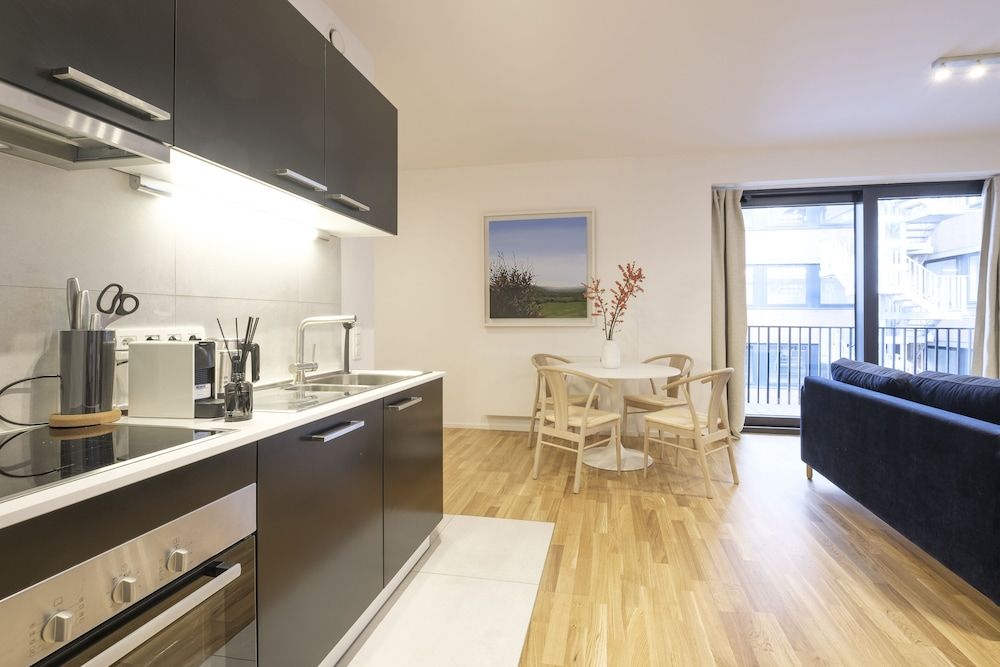 undefined Retro Chic 5