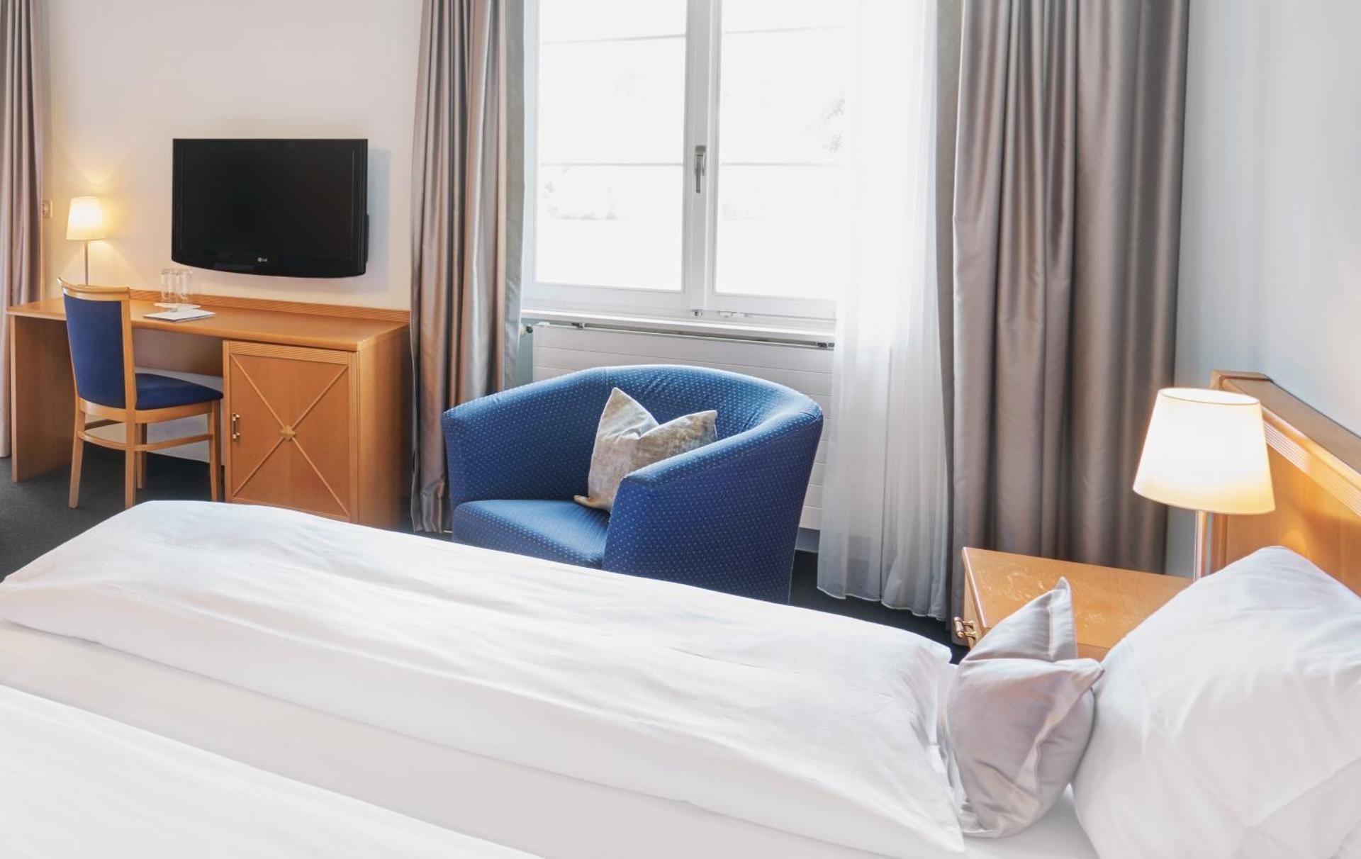 Large Single Room