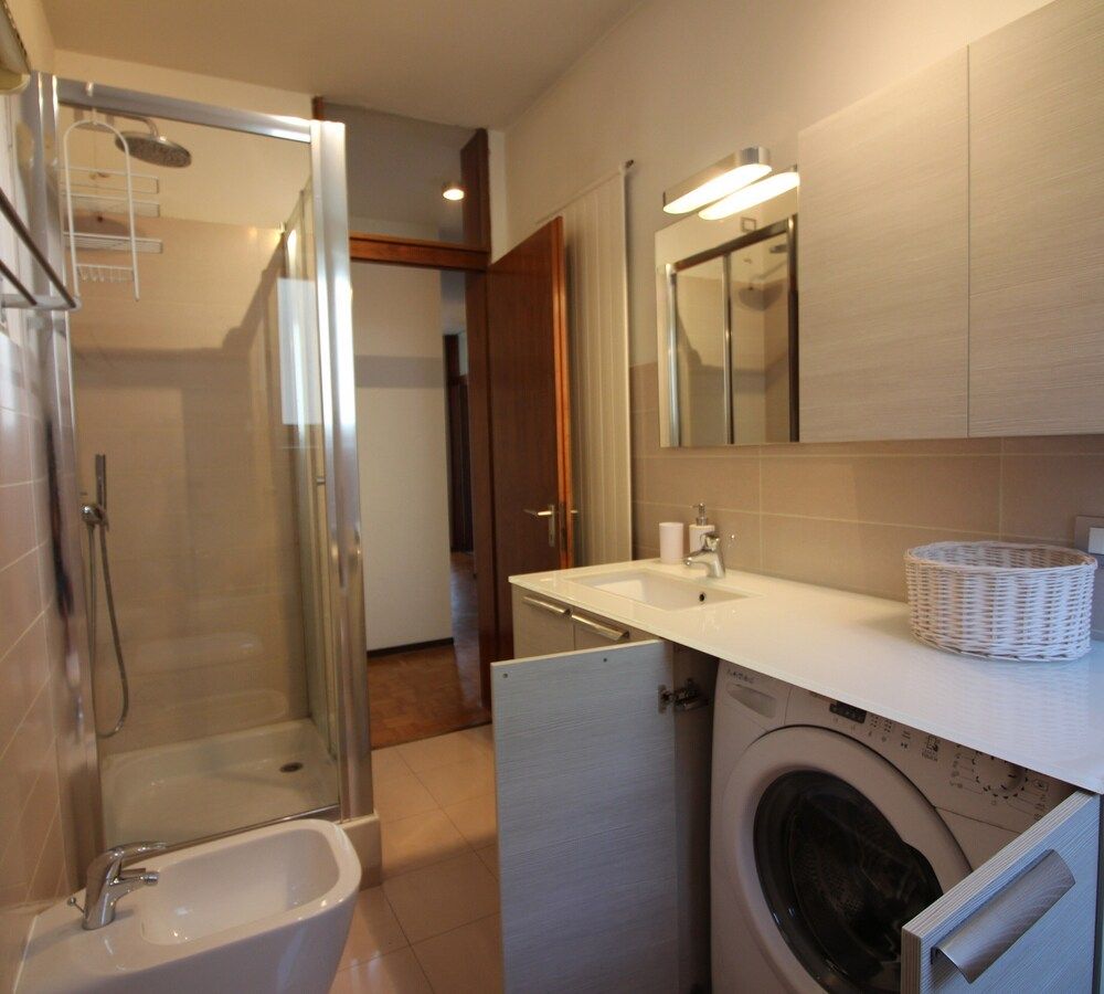 Lugano Blue Marine On Lake Shore Family Apartment, Multiple Beds, Garden Area (Lugano Blue Marine On Lake Shore) 10