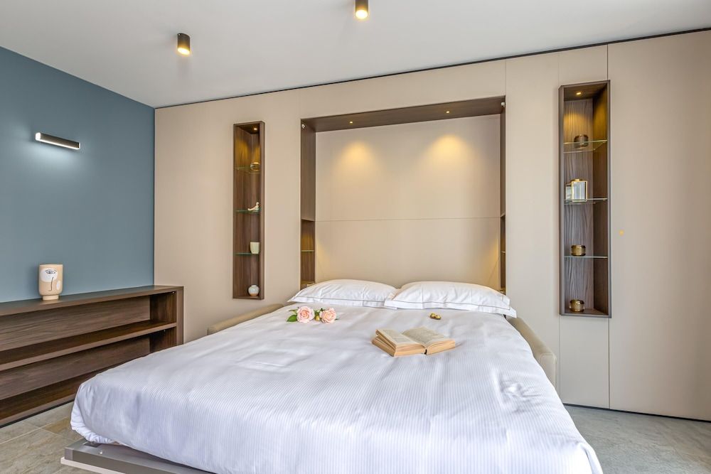 undefined Icon H 208 Suite Micro-living