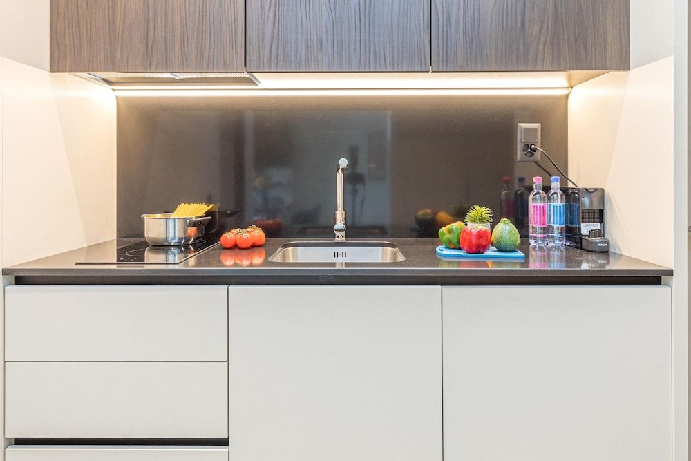 Icon H 306 Suite Micro-living