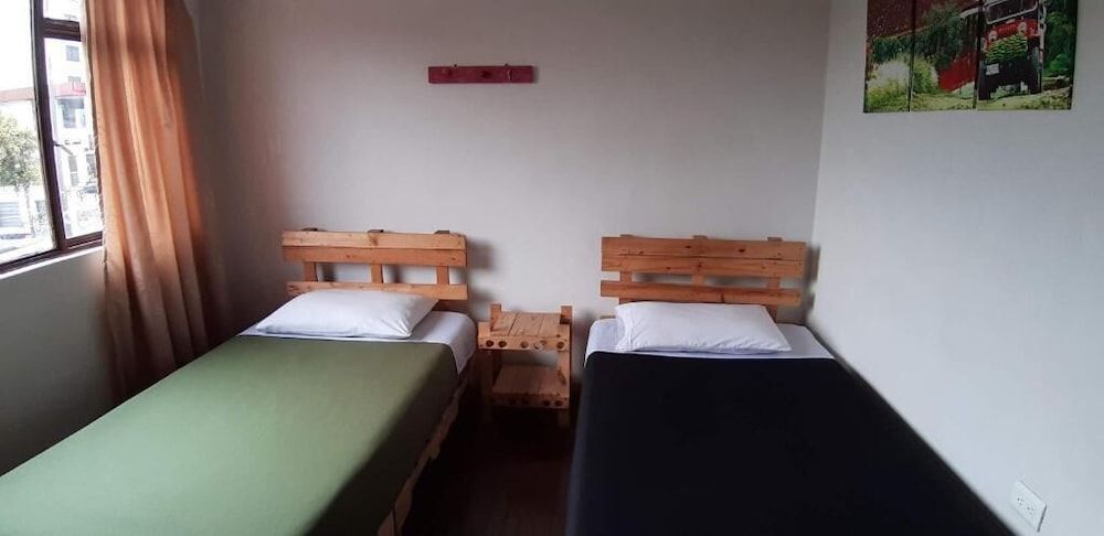 Hostal Triángulo del Café - Hostel Standard Quadruple Room, Shared Bathroom 2