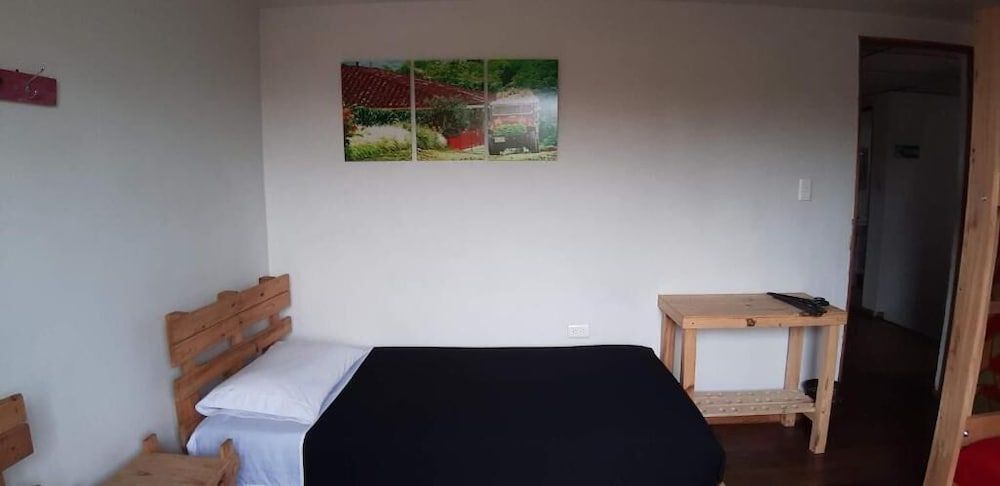 Hostal Triángulo del Café - Hostel Standard Quadruple Room, Shared Bathroom 3