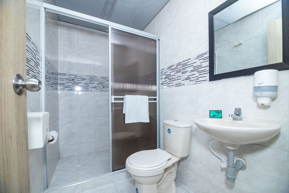 Hotel Ayenda Olimpa 1144 Quadruple Room 6