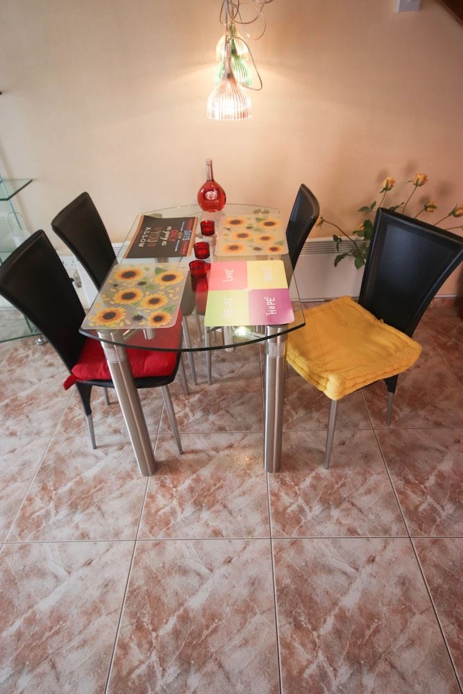 undefined 2 Bedroom House near Tombs of the Kings 4