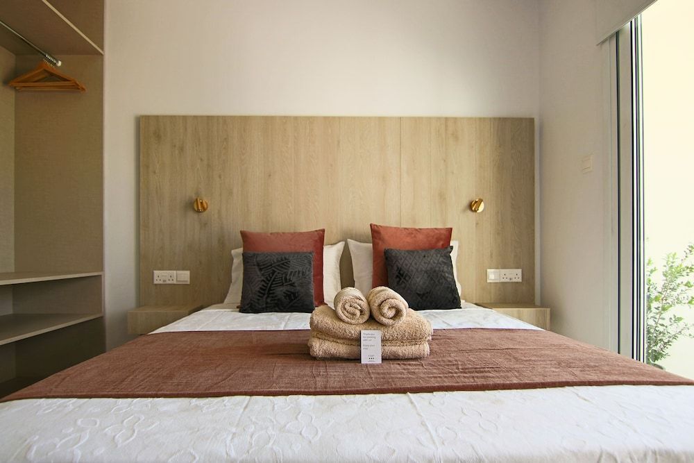 Deluxe Apartment