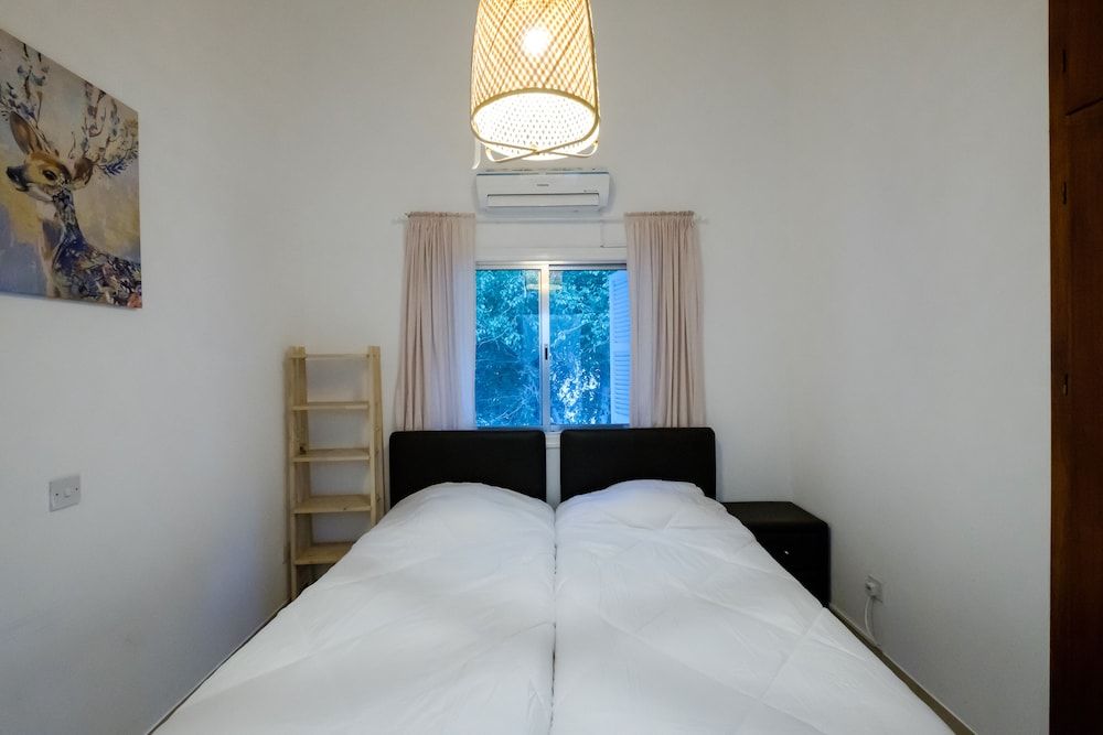 undefined Townhouse In Ideal Location 2